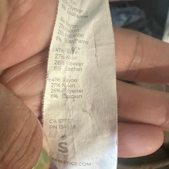 Fabletics Ribbed Seamless Ultra High-Waisted Leggings | Sculpt & Comfort - Picture 5 of 5